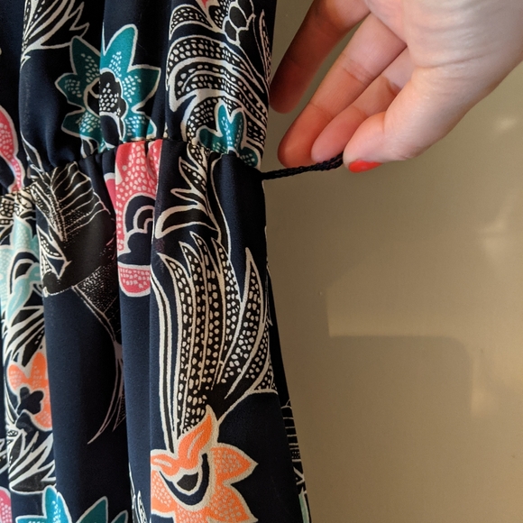 Banana Republic dress - Picture 5 of 8